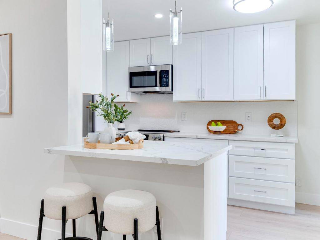 San Mateo, CA 94401,218 Tilton AVE #101