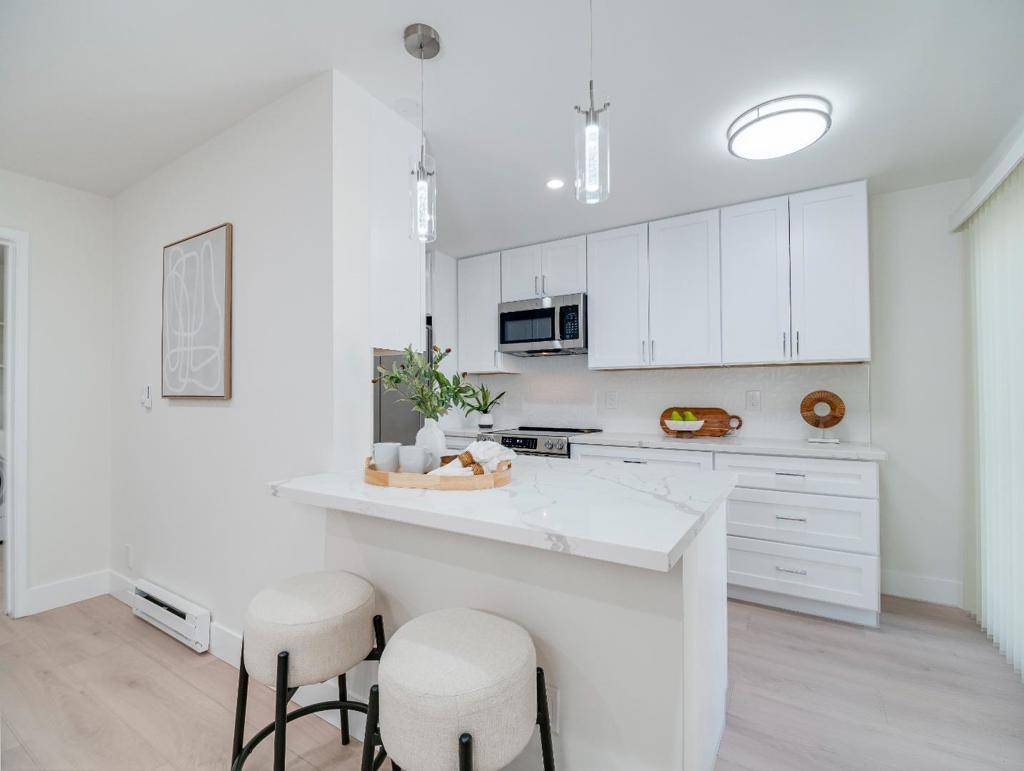 San Mateo, CA 94401,218 Tilton AVE #101