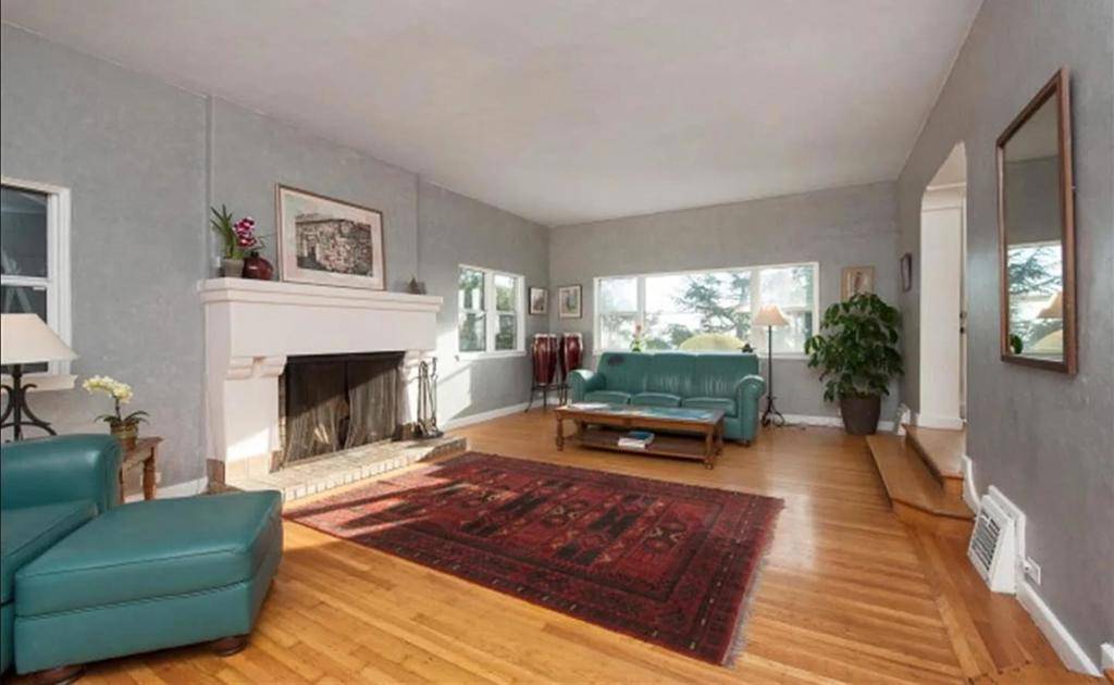 Oakland, CA 94602,3250 Crane WAY