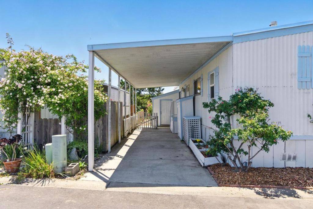Santa Cruz, CA 95060,2395 Delaware AVE