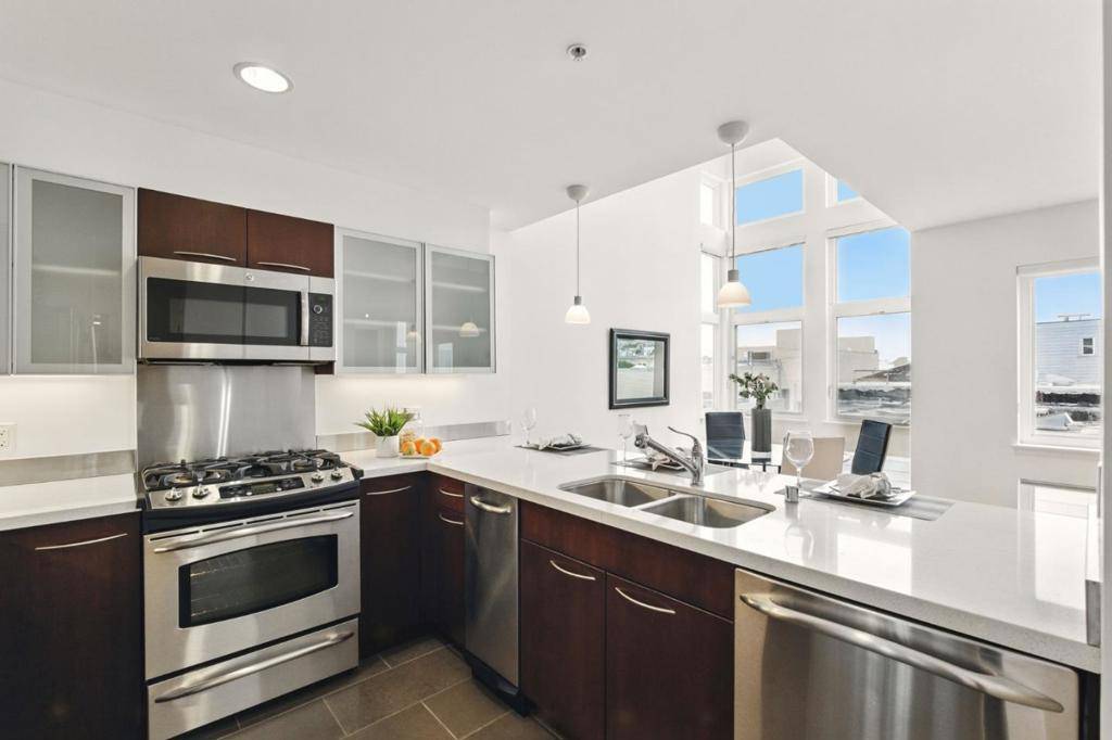 San Francisco, CA 94123,3208 Pierce ST #406