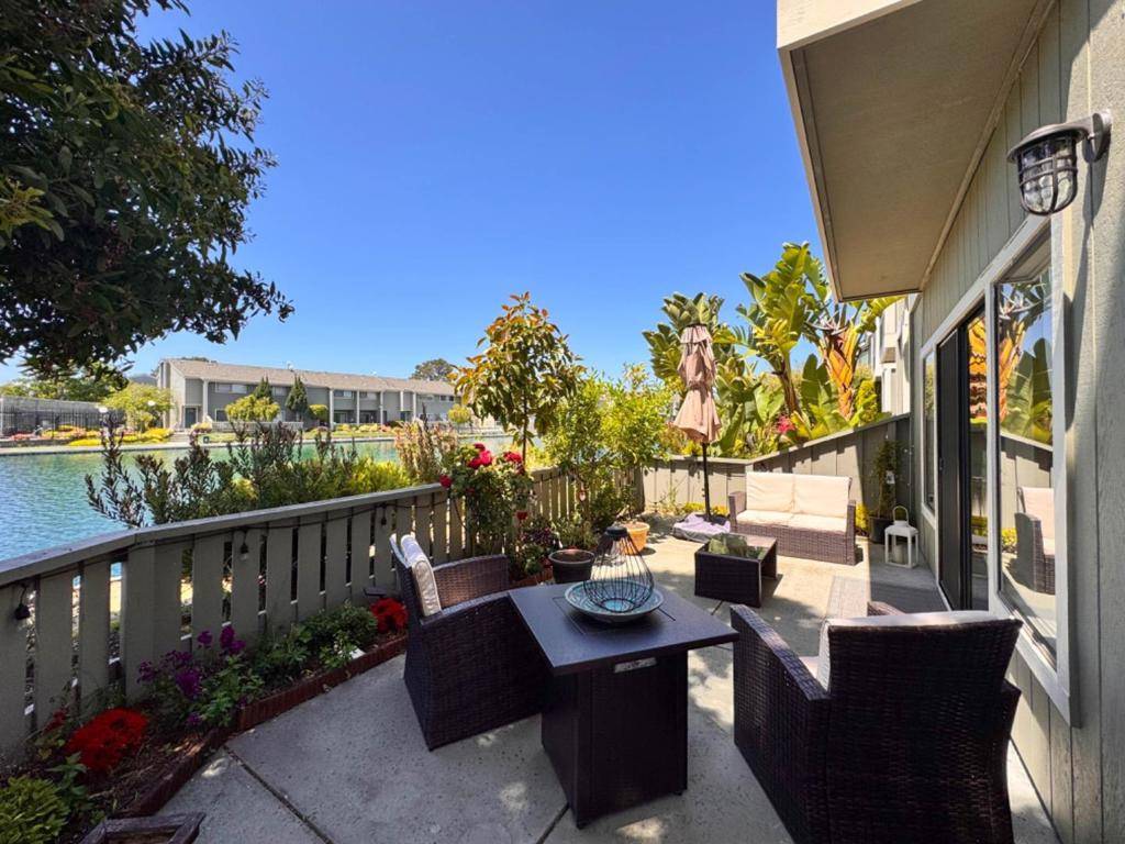 Foster City, CA 94404,838 Andromeda LN