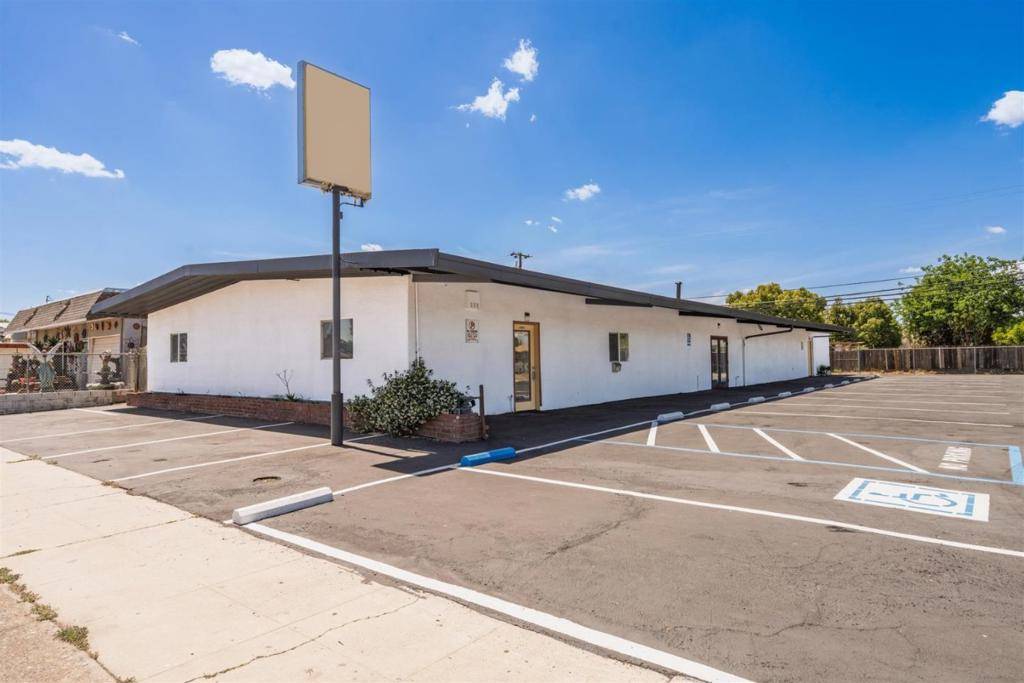 Chowchilla, CA 93610,1312 Robertson BLVD