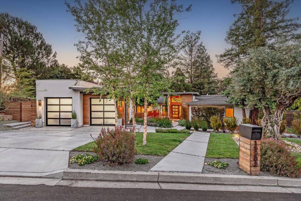 Los Gatos, CA 95032,15902 Rochin TER