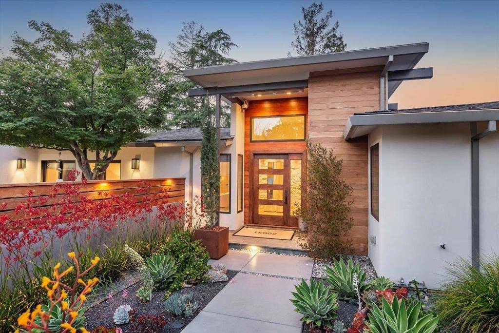 Los Gatos, CA 95032,15902 Rochin TER