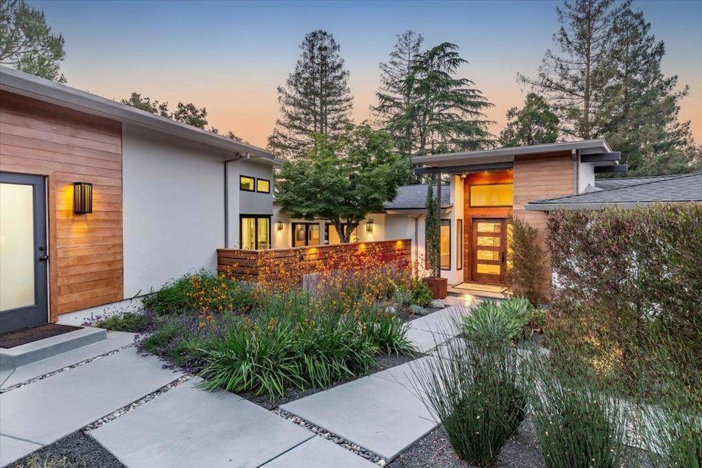 Los Gatos, CA 95032,15902 Rochin TER