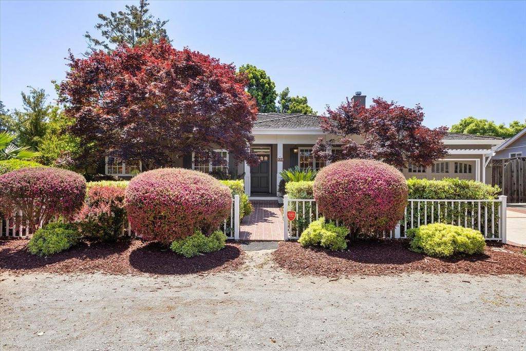 Los Altos, CA 94024,530 Arboleda DR