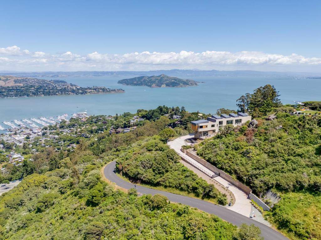 Sausalito, CA 94965,3 Wolfback Ridge RD