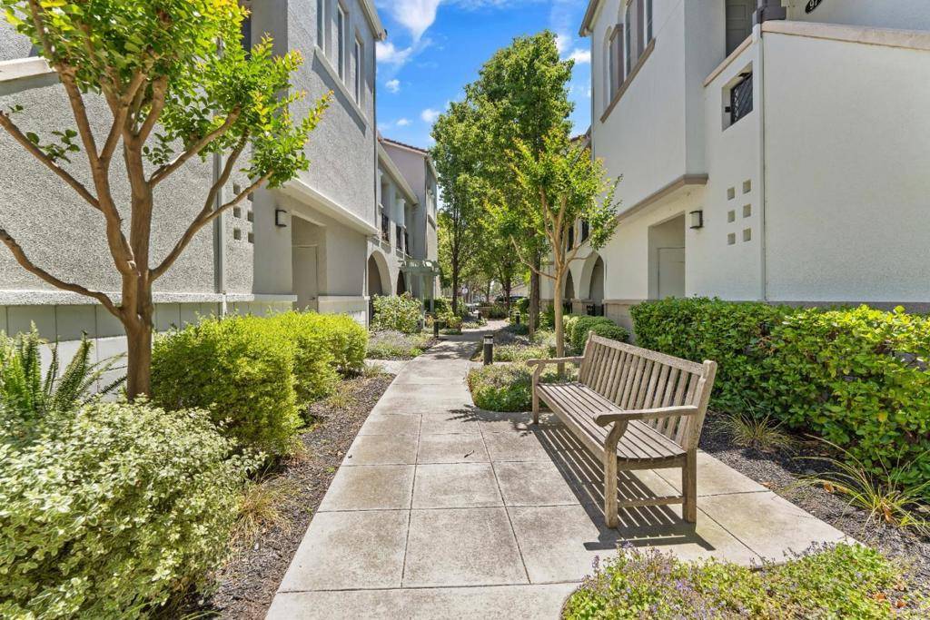 San Jose, CA 95110,85 Bassett ST