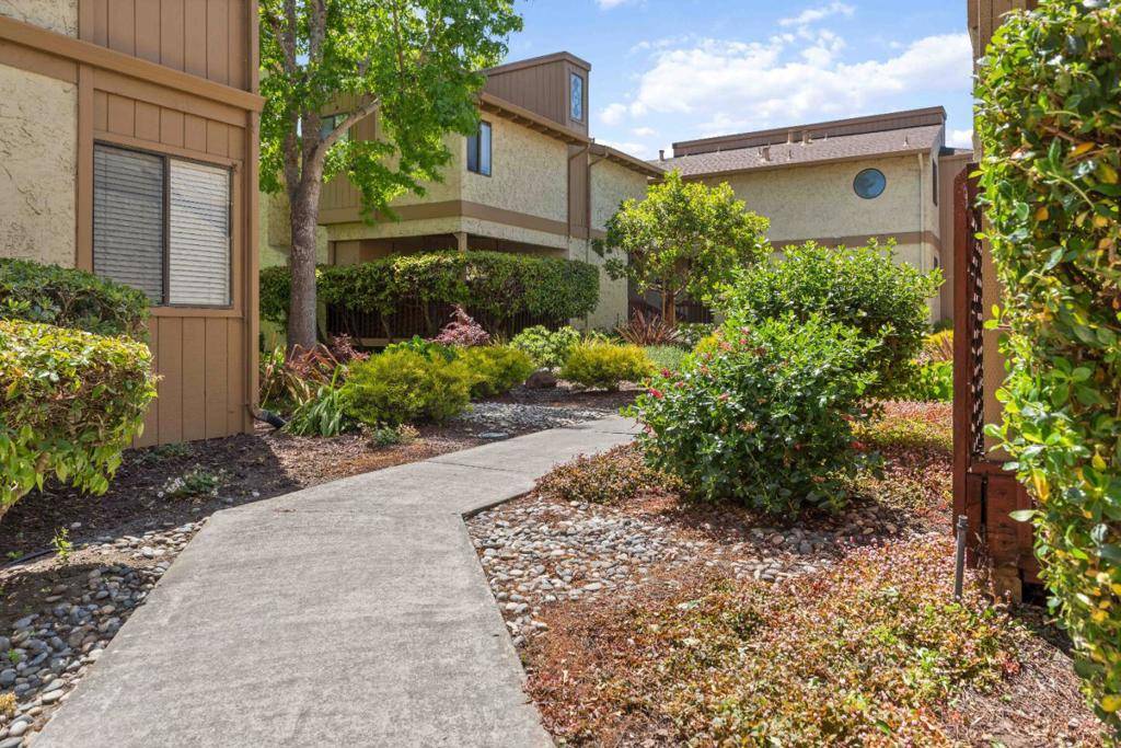 Aptos, CA 95003,26 Seacliff DR