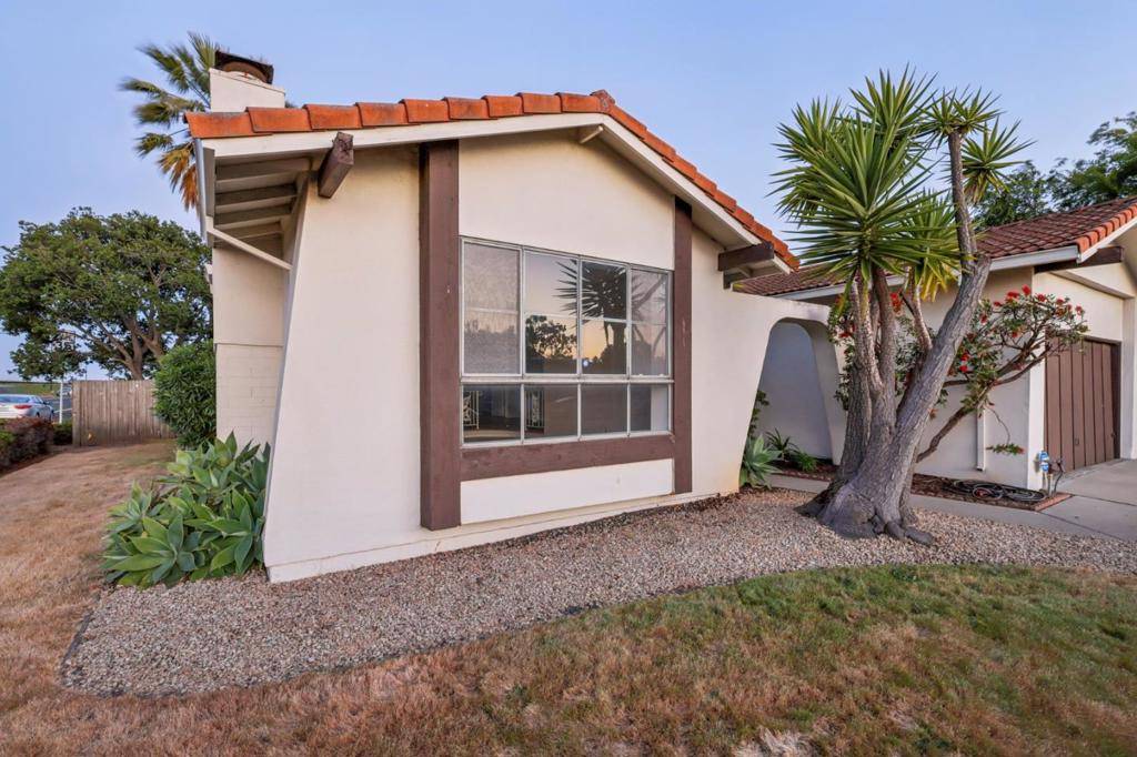 Foster City, CA 94404,1098 Egret ST