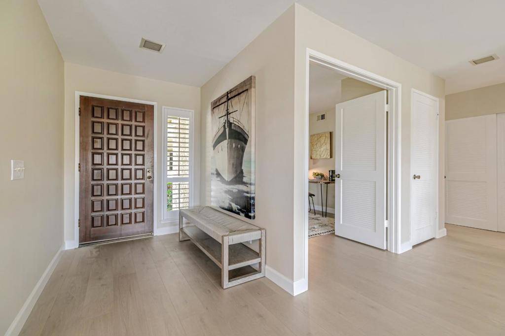 San Jose, CA 95135,8480 Grenache CT