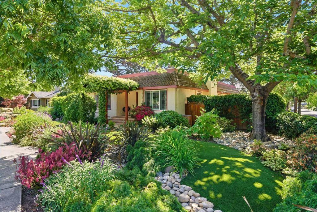 Redwood City, CA 94062,435 Edgewood RD