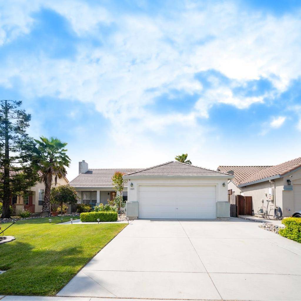 Hollister, CA 95023,1221 Jacqueline DR