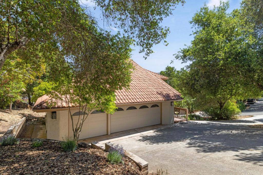 Morgan Hill, CA 95037,17710 Holiday DR