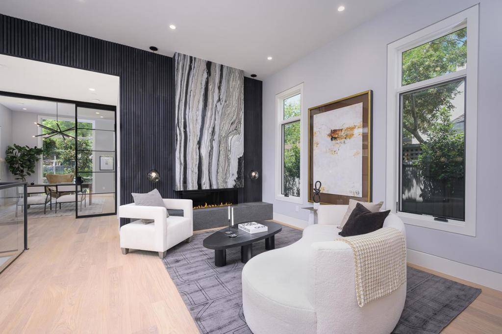 Palo Alto, CA 94301,1027 Waverley ST