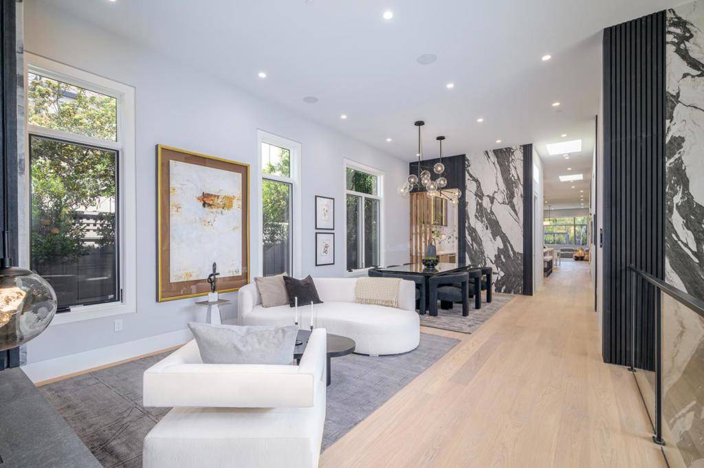 Palo Alto, CA 94301,1027 Waverley ST