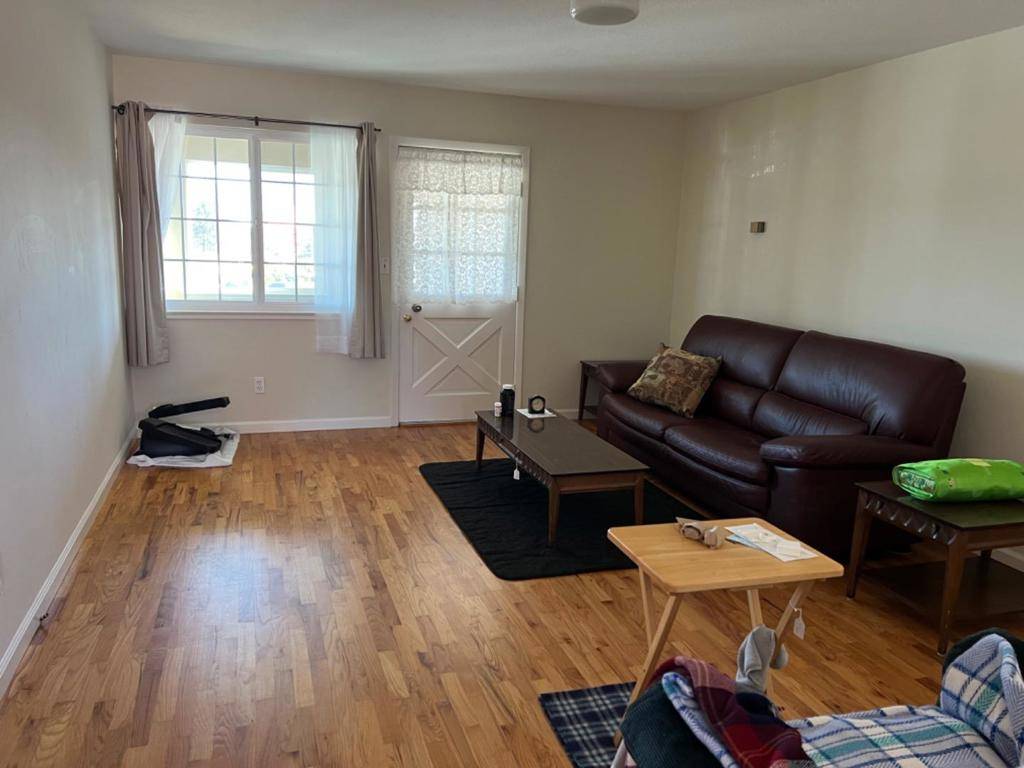 Marina, CA 93933,276 Grant ST
