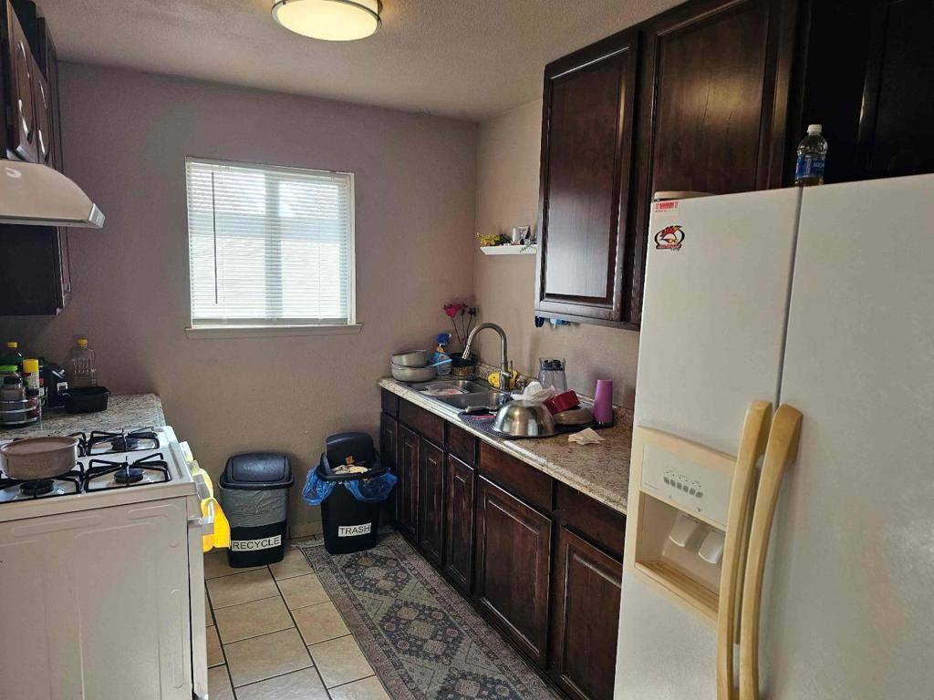 Greenfield, CA 93927,1183 Oak AVE