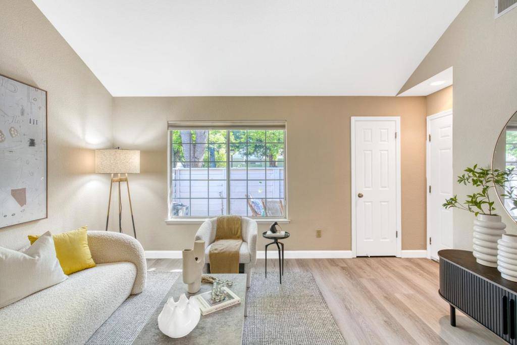 Pleasanton, CA 94588,7387 Stonedale DR