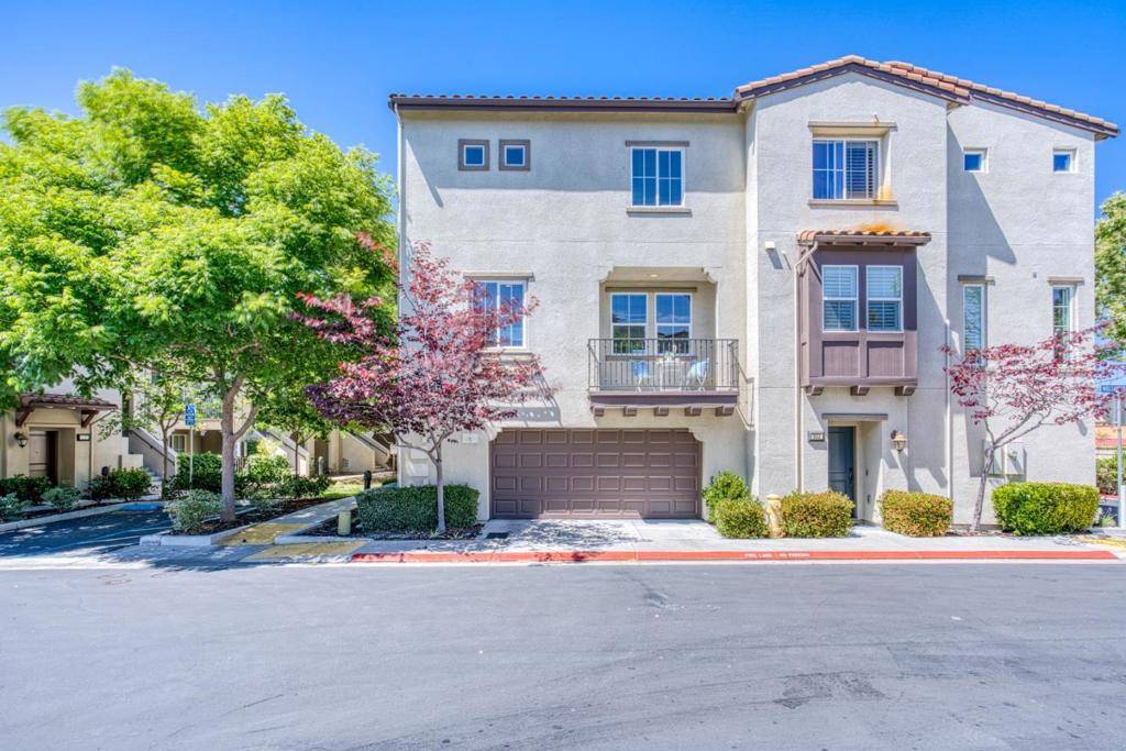Sunnyvale, CA 94087,505 Holthouse TER