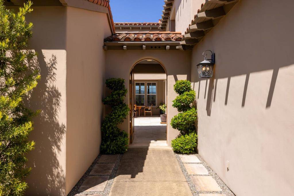 Monterey, CA 93940,200 Mirasol WAY