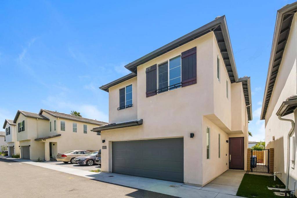 Northridge, CA 91325,8255 N Sophie CT