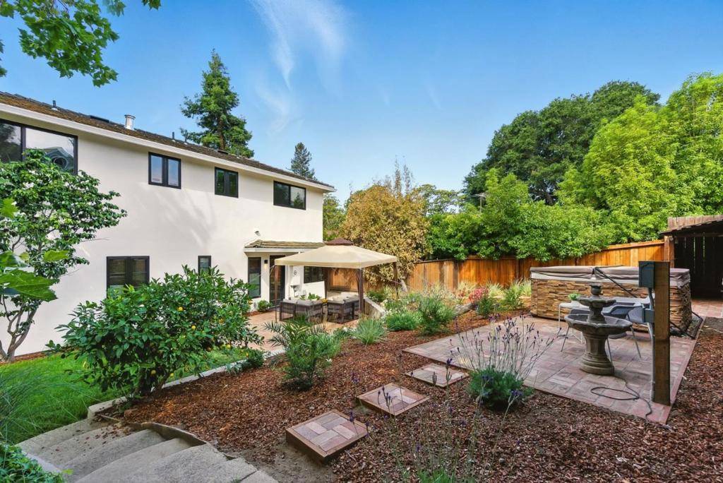 Palo Alto, CA 94303,1863 Edgewood DR