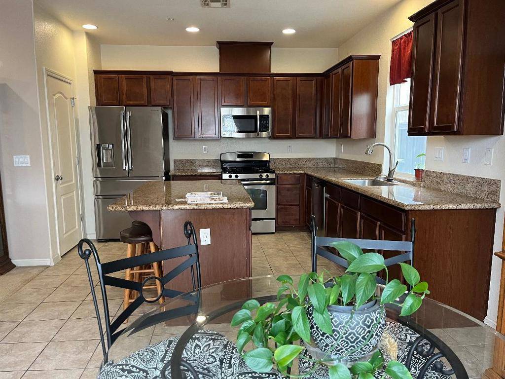 Gilroy, CA 95020,51 Sturla WAY