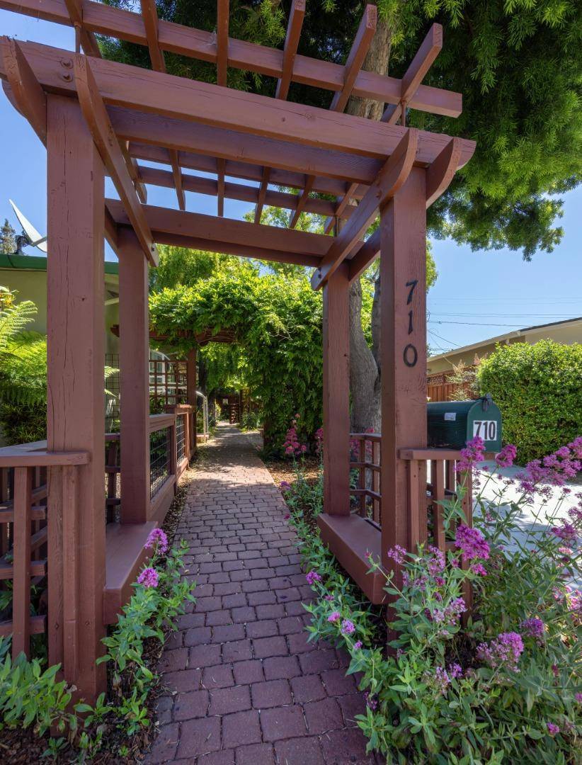 Capitola, CA 95010,Riverview DR