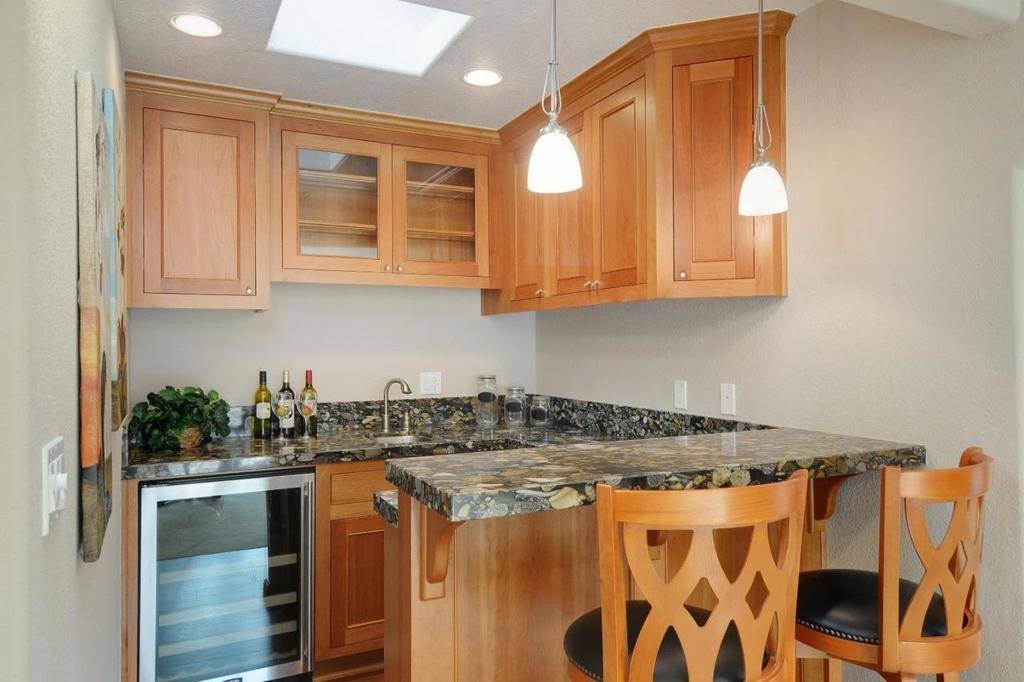 Palo Alto, CA 94306,2726 Kipling ST
