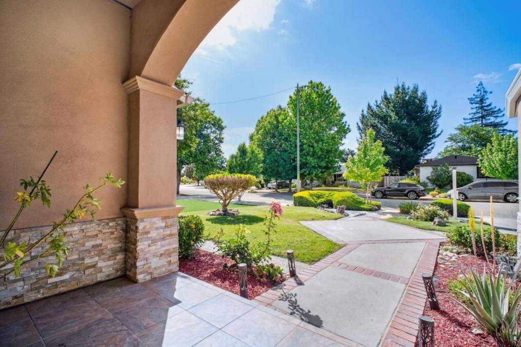 San Jose, CA 95129,689 Springwood DR