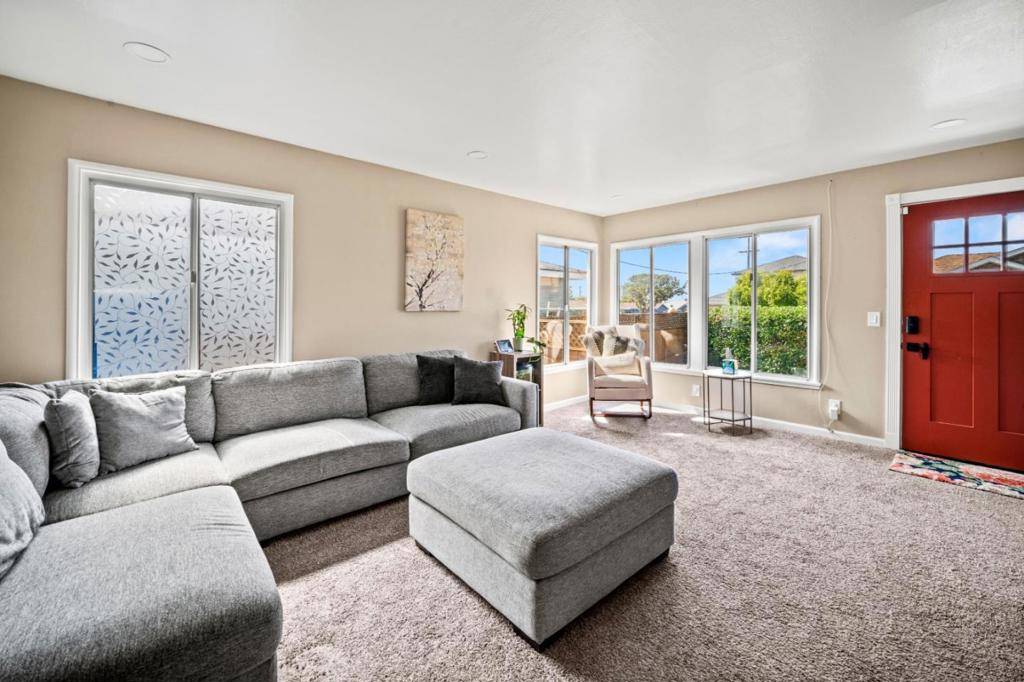 Seaside, CA 93955,510 Francis AVE