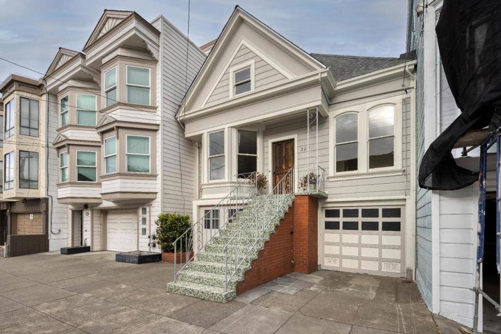San Francisco, CA 94118,329 7th AVE