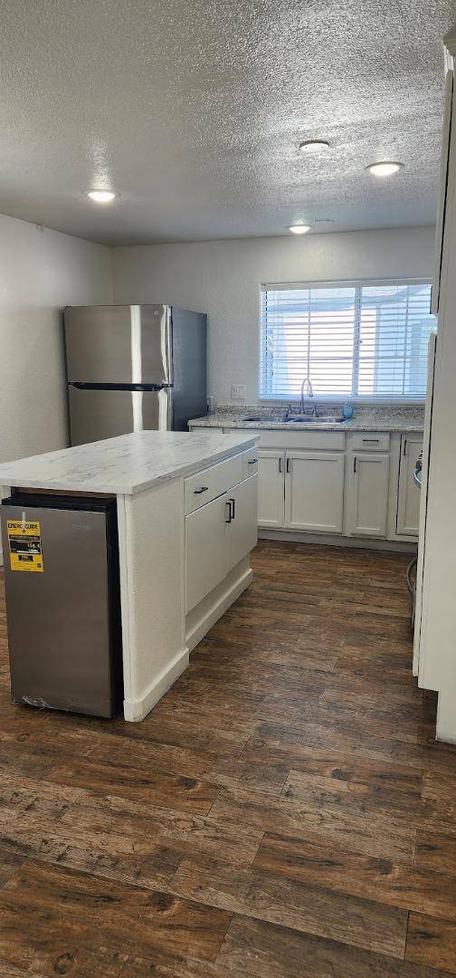 Redwood City, CA 94063,3499 E Bayshore RD