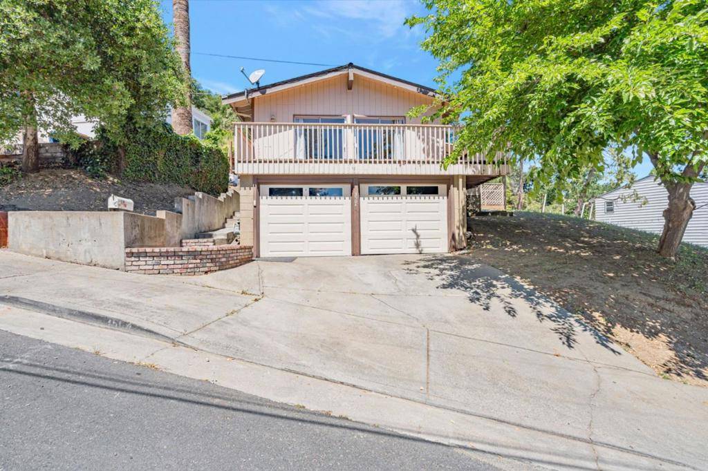 Martinez, CA 94553,3504 SUNRISE CT
