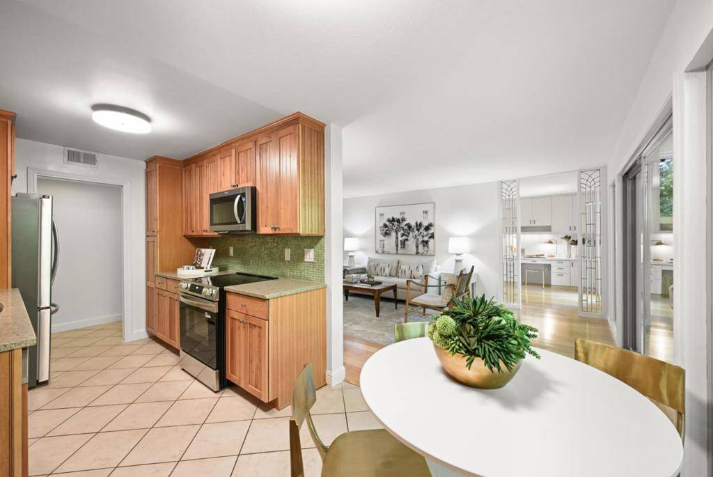 Menlo Park, CA 94025,2323 Eastridge AVE #512