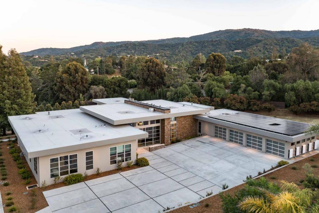 Los Altos Hills, CA 94022,26270 Purissima RD