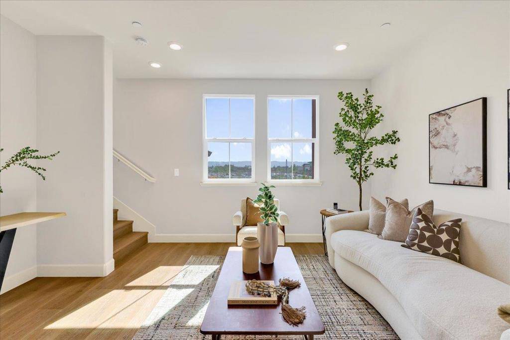 San Jose, CA 95131,1011 Bellante LN #4
