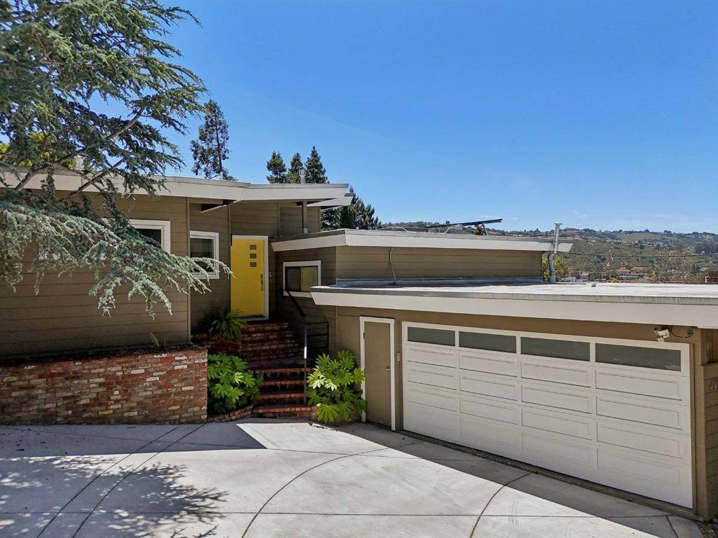 San Carlos, CA 94070,607 Dartmouth AVE