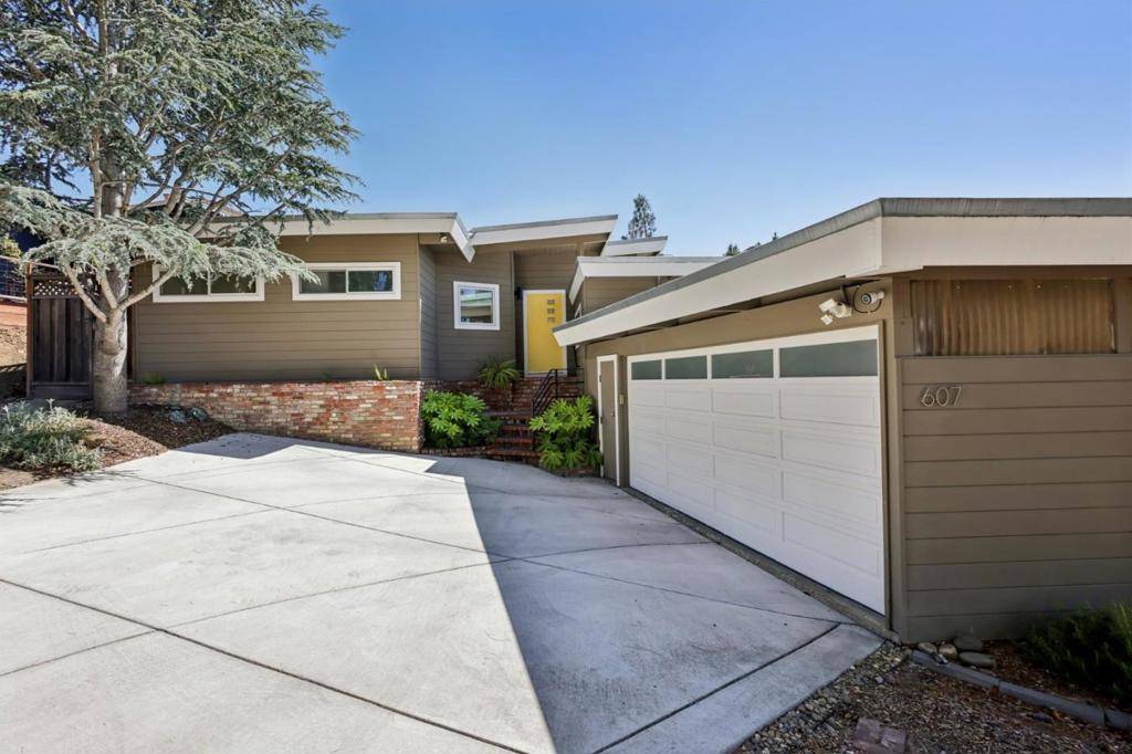 San Carlos, CA 94070,607 Dartmouth AVE