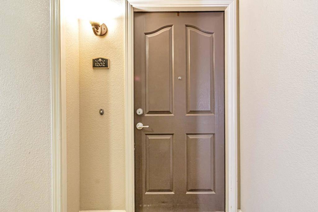 San Jose, CA 95128,801 S Winchester BLVD #1202