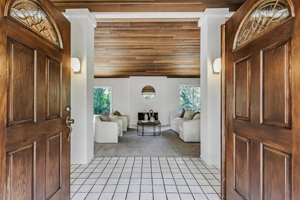 Saratoga, CA 95070,13046 Anza DR