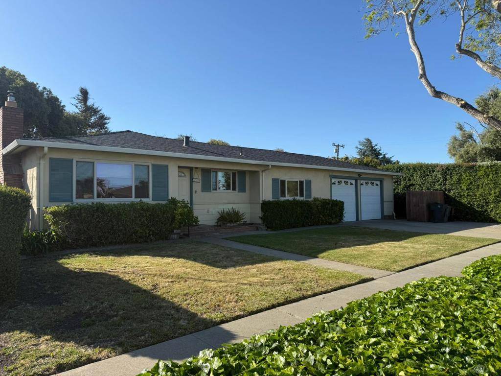 Salinas, CA 93901,913 Camden WAY
