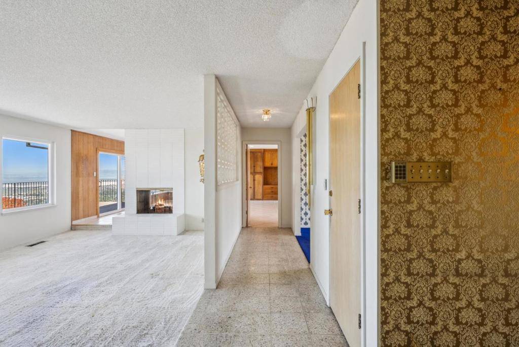 San Carlos, CA 94070,3324 Melendy DR