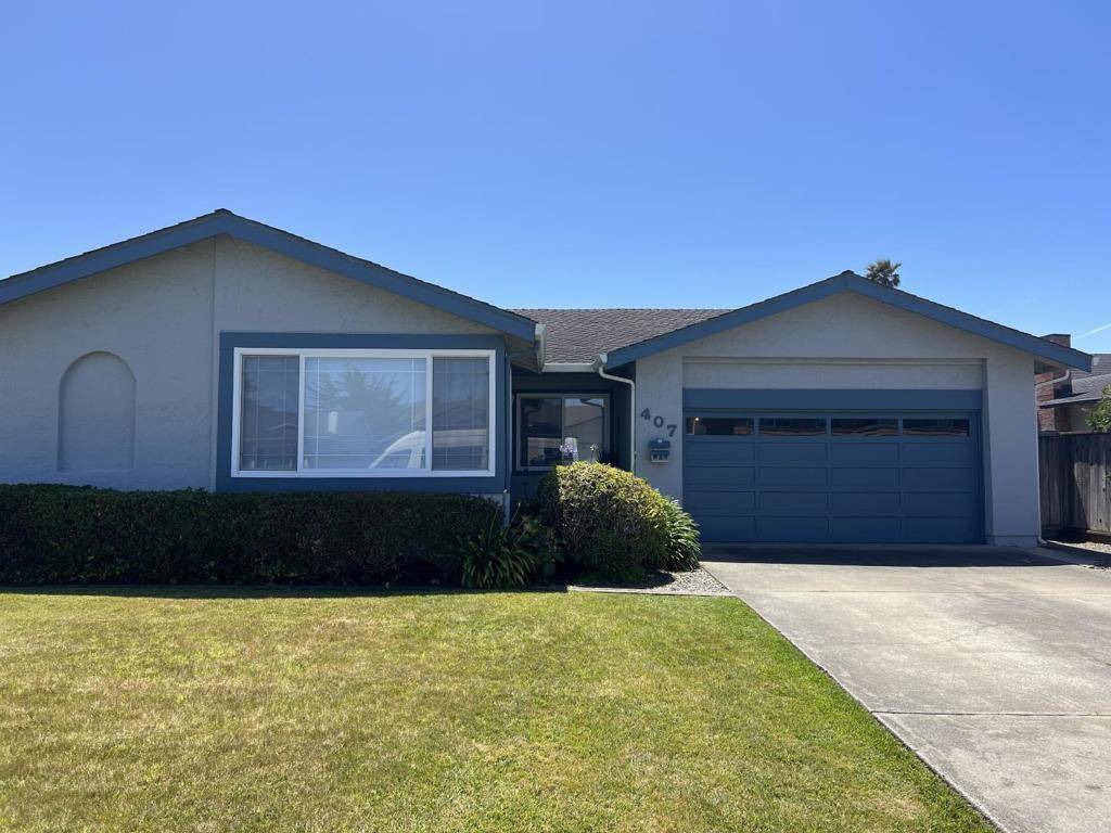 Half Moon Bay, CA 94019,407 Beach AVE