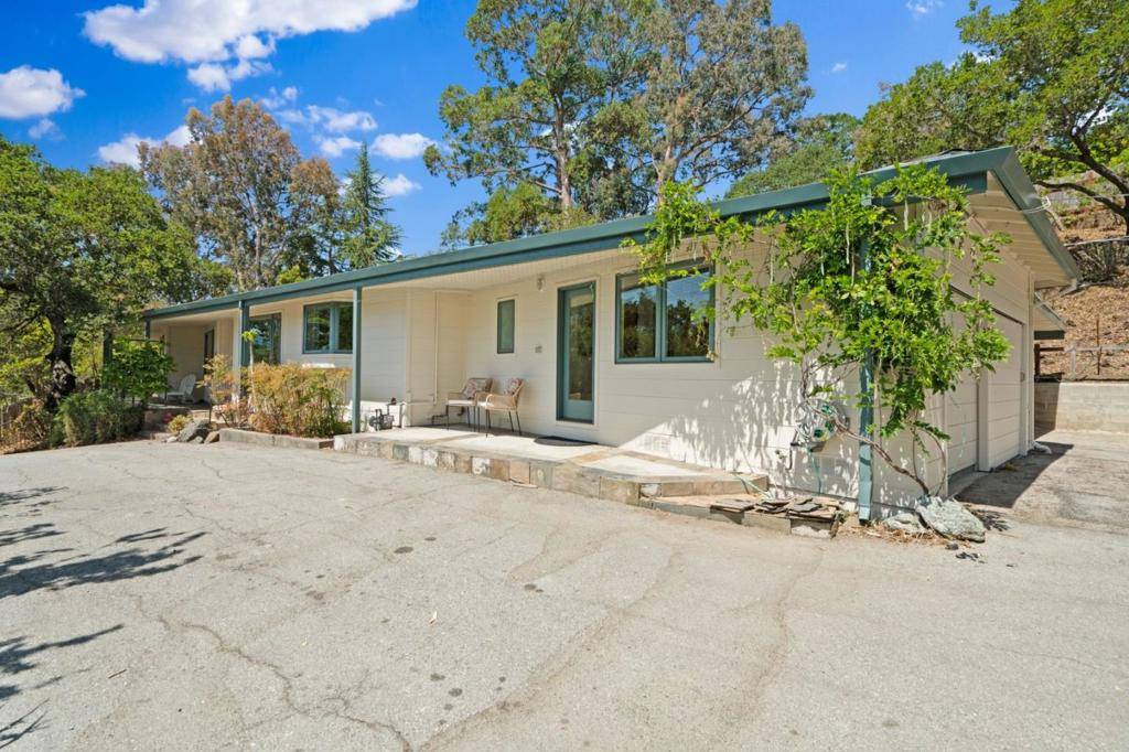 Redwood City, CA 94062,1780 Edgewood RD