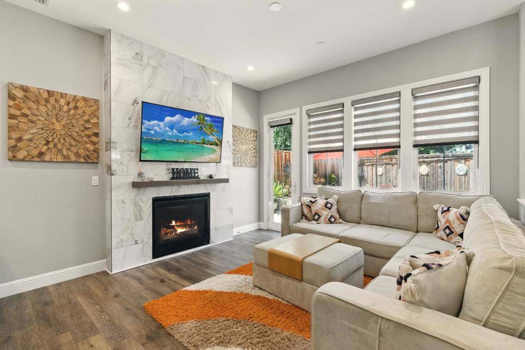 Pleasanton, CA 94566,124 Barias PL