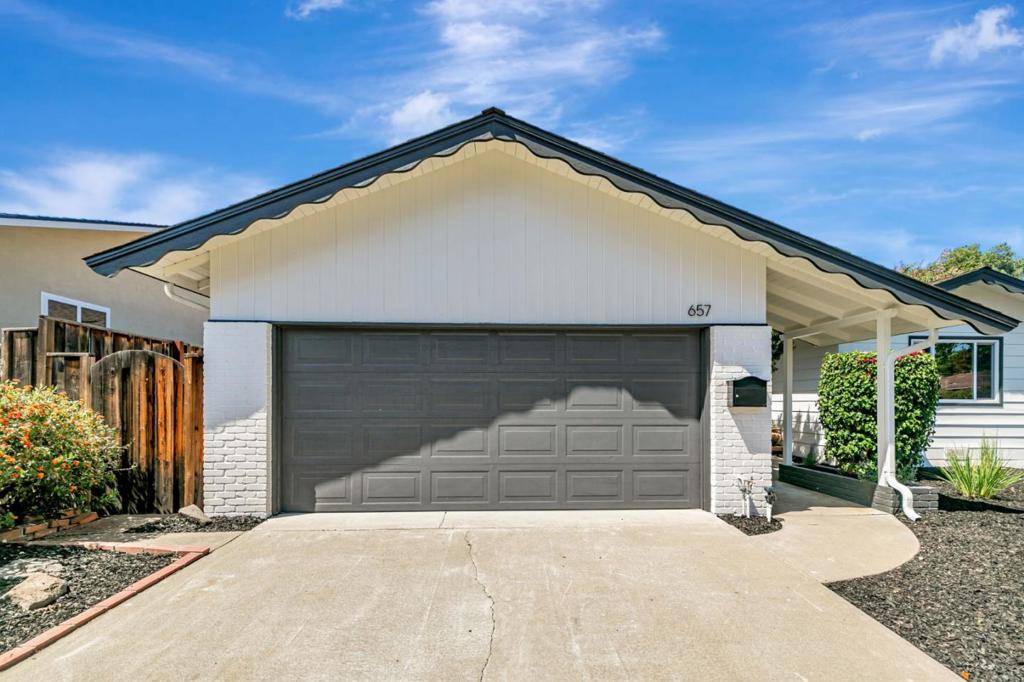 Sunnyvale, CA 94087,657 Coleraine CT