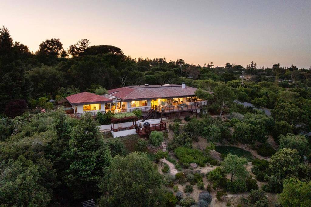 Portola Valley, CA 94028,165 Golden Oak DR